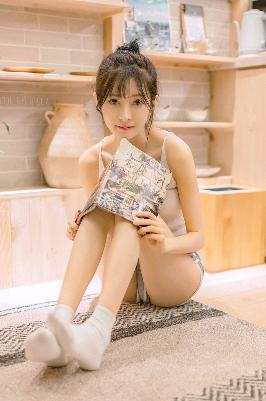 男女黄床上色视频免费的小说
