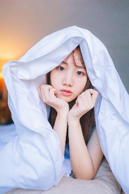 女人荫蒂被添全过程