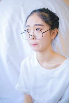 娇妻4P被八个男人伺候电影