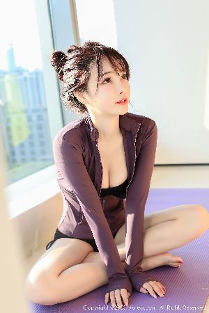 我装睡让公偷偷滑进去