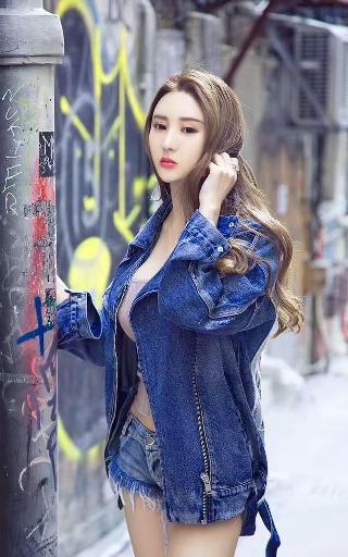 小婕子伦流澡到高潮视频