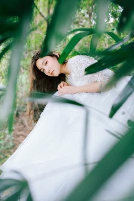 韩国理伦少妇4做爰