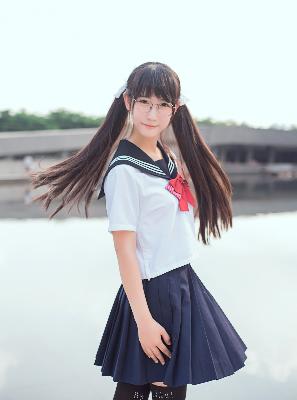 女人脱了裤衩让男人捅