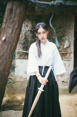 巜少妇按摩做爰2