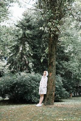 四个闺蜜用黄瓜把我弄高潮了