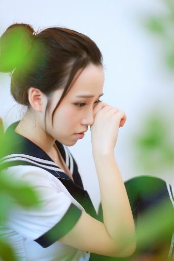 初尝人妻滑进去了莹莹视频
