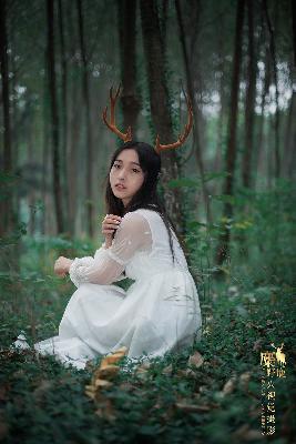 小婕子伦流澡到高潮视频