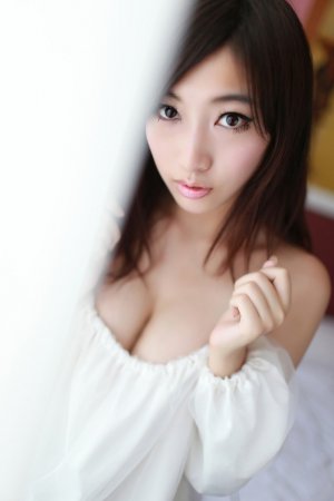 和黑人做爰下边好大舒服了