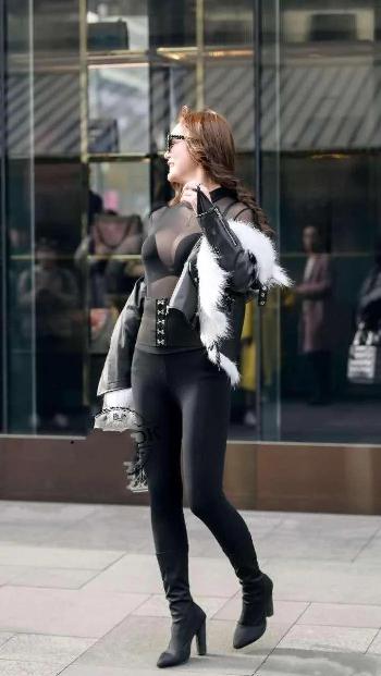 少妇荡乳1一5潘金莲