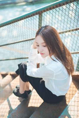 玩弄朋友娇妻呻吟交换电影