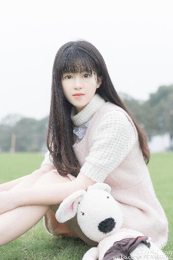 妻子在丈夫面前被快递员欺负