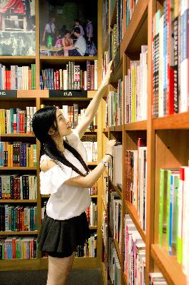 中文字幕精品无码亚洲电影