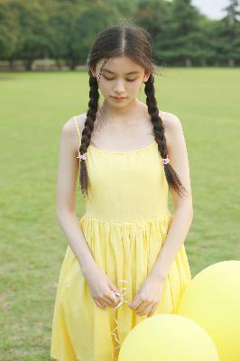 被部长玩弄的人妻HD