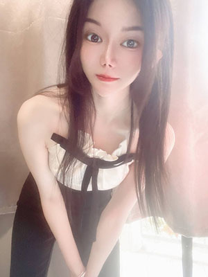 夜夜穞天天穞狠狠穞AV美女按摩